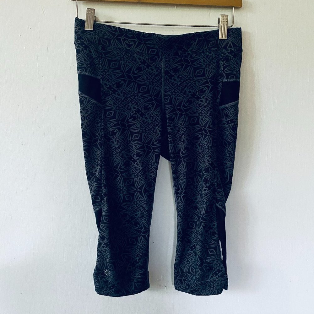 Athleta Y2K Capri Leggings Womens Small Workout Rear Zipped Pocket‎ Activewear